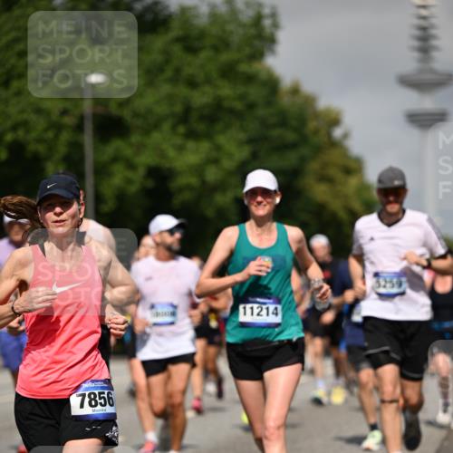 29.06.2025 - hella hamburg halbmarathon Dr. Thomas Lammeyer http://msf.ph/oto/8514388 29.06.2025 10:02:23 Kennedybrücke 1034, 1285, 1727, 1815, 2029, 2034, 2417, 2518, 2656, 2711, 2883, 3041, 3114, 3334, 3819, 3859, 4152, 4167, 4903, 5077, 5259, 5305, 5378, 5721, 5775, 5894, 6272, 6433, 6580, 6592, 6657, 6754, 6759, 6877, 7369, 7732, 7856, 7896, 8311, 8393, 8590, 8825, 9012, 9562, 9770, 10084, 10724, 11214, 11416 meine-sportfotos.de