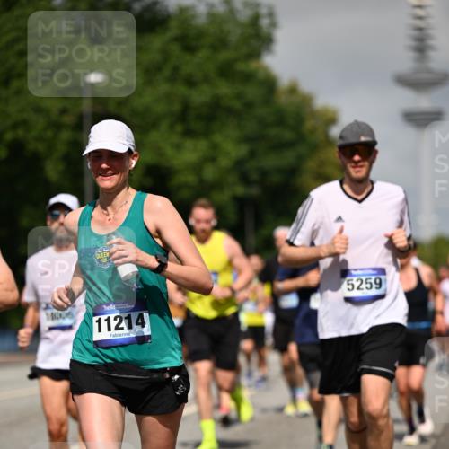 29.06.2025 - hella hamburg halbmarathon Dr. Thomas Lammeyer http://msf.ph/oto/8514424 29.06.2025 10:02:24 Kennedybrücke 1034, 1285, 1727, 1815, 2029, 2034, 2417, 2518, 2656, 2711, 2883, 3041, 3114, 3334, 3819, 3859, 3952, 4152, 4167, 4903, 5077, 5259, 5305, 5378, 5721, 5775, 5894, 6272, 6433, 6580, 6592, 6657, 6754, 6759, 6877, 7369, 7732, 7856, 7896, 8311, 8393, 8825, 9012, 9562, 9770, 10084, 10724, 11214, 11416 meine-sportfotos.de