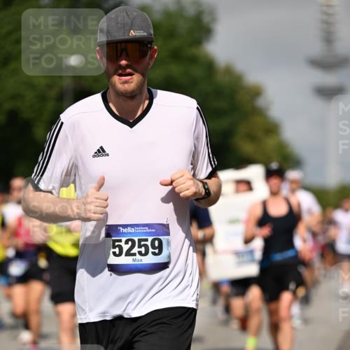 29.06.2025 - hella hamburg halbmarathon Dr. Thomas Lammeyer http://msf.ph/oto/8514480 29.06.2025 10:02:26 Kennedybrücke 1034, 1285, 1727, 1815, 2029, 2034, 2417, 2518, 2656, 2711, 2883, 3041, 3114, 3334, 3819, 3859, 3952, 4152, 4167, 4903, 5077, 5259, 5305, 5378, 5721, 5775, 5894, 6272, 6433, 6580, 6592, 6657, 6754, 6759, 6877, 7369, 7732, 7856, 8311, 8393, 8825, 9012, 9562, 9770, 10084, 10724, 11214 meine-sportfotos.de