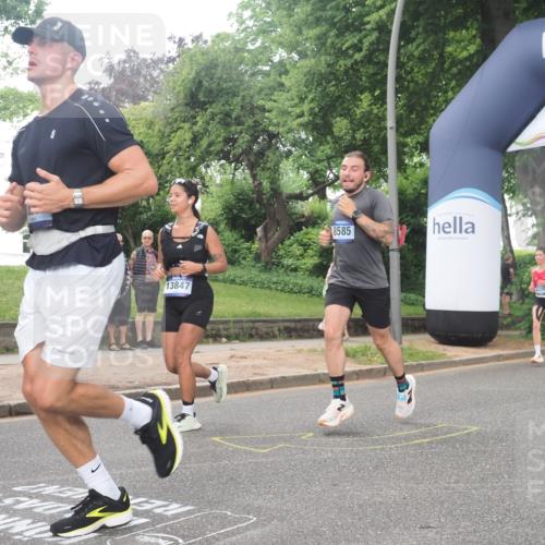 29.06.2025 - hella hamburg halbmarathon KatJ http://msf.ph/oto/8514491 29.06.2025 10:46:11 Zwischen KM18-KM19 3425, 3983, 4502, 6997, 7065, 7287, 8585 meine-sportfotos.de