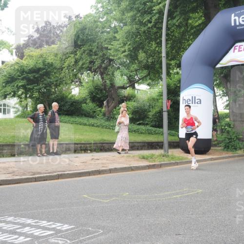 29.06.2025 - hella hamburg halbmarathon KatJ http://msf.ph/oto/8514516 29.06.2025 10:46:12 Zwischen KM18-KM19 3425, 3983, 4502, 6997, 7065, 8585 meine-sportfotos.de