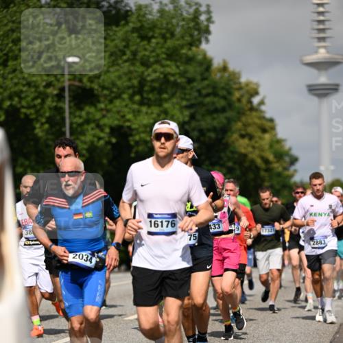 29.06.2025 - hella hamburg halbmarathon Dr. Thomas Lammeyer http://msf.ph/oto/8514578 29.06.2025 10:02:29 Kennedybrücke 1034, 1285, 1410, 1727, 1815, 2029, 2034, 2518, 2656, 2883, 3041, 3334, 3819, 3859, 3952, 4152, 4167, 5077, 5259, 5305, 5378, 5721, 6272, 6294, 6433, 6592, 6657, 6754, 6759, 6877, 7369, 7732, 7856, 8311, 8393, 8825, 9770, 10084, 10724, 11214 meine-sportfotos.de