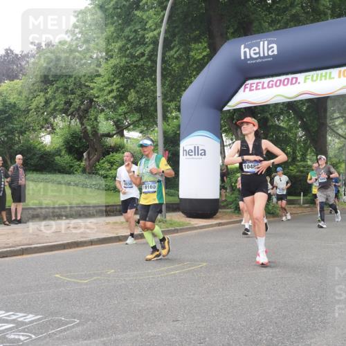 29.06.2025 - hella hamburg halbmarathon KatJ http://msf.ph/oto/8514658 29.06.2025 10:46:18 Zwischen KM18-KM19 2780, 4986, 6220, 8030 meine-sportfotos.de