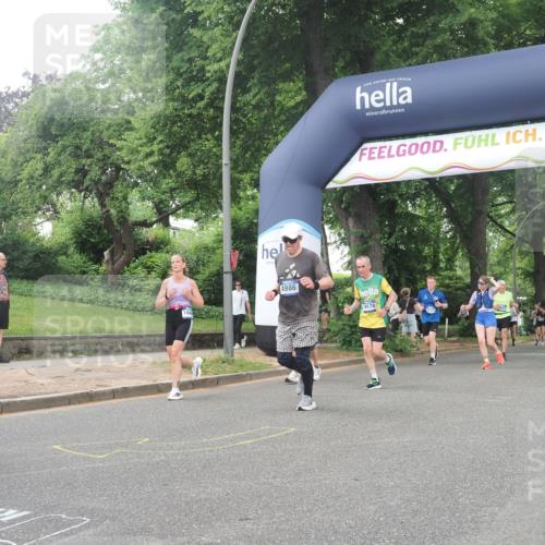 29.06.2025 - hella hamburg halbmarathon KatJ http://msf.ph/oto/8514744 29.06.2025 10:46:20 Zwischen KM18-KM19 2780, 4986, 6220, 8030 meine-sportfotos.de