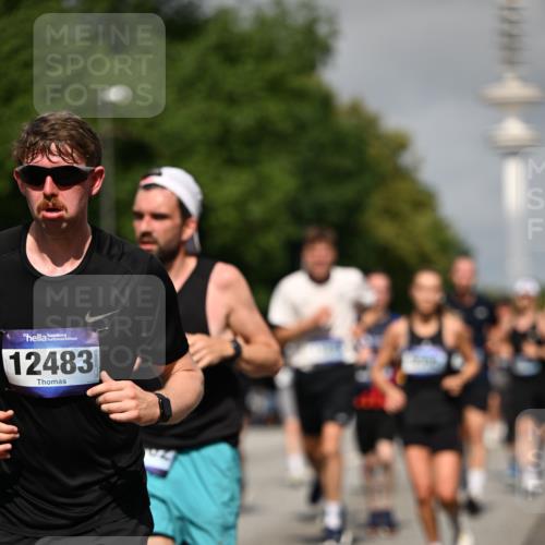 29.06.2025 - hella hamburg halbmarathon Dr. Thomas Lammeyer http://msf.ph/oto/8514837 29.06.2025 10:02:36 Kennedybrücke 1034, 1285, 1410, 1727, 1946, 1951, 2034, 2518, 2656, 2840, 2883, 3091, 3097, 3334, 3819, 3859, 3952, 4152, 4167, 5077, 5084, 5259, 5721, 6294, 6433, 6592, 6629, 6657, 6754, 6759, 6877, 7082, 7232, 7369, 7716, 7732, 7856, 8068, 8393, 8639, 8825, 9727, 9770, 10084, 10724, 11212 meine-sportfotos.de