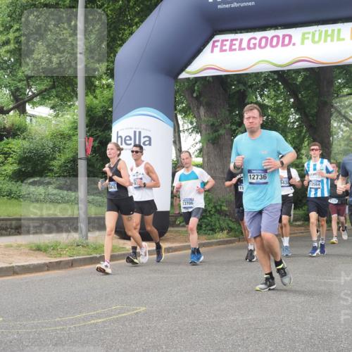 29.06.2025 - hella hamburg halbmarathon KatJ http://msf.ph/oto/8514919 29.06.2025 10:46:28 Zwischen KM18-KM19 6470, 7031, 7223, 7824, 8509 meine-sportfotos.de
