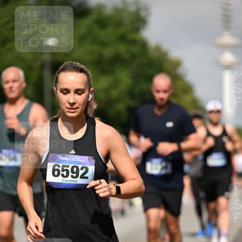 29.06.2025 - hella hamburg halbmarathon Dr. Thomas Lammeyer http://msf.ph/oto/8514939 29.06.2025 10:02:39 Kennedybrücke 1190, 1285, 1410, 1727, 1946, 1951, 2034, 2518, 2656, 2840, 2883, 2907, 3037, 3091, 3097, 3334, 3819, 3859, 3952, 4152, 4167, 5077, 5084, 5721, 6294, 6433, 6592, 6629, 6657, 6759, 6877, 7082, 7232, 7369, 7716, 7732, 8068, 8393, 8639, 8721, 9727, 9770, 10084, 10724, 11212 meine-sportfotos.de