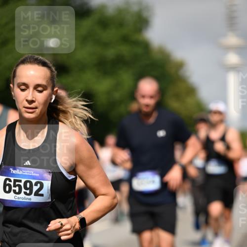 29.06.2025 - hella hamburg halbmarathon Dr. Thomas Lammeyer http://msf.ph/oto/8514951 29.06.2025 10:02:39 Kennedybrücke 1190, 1285, 1410, 1727, 1946, 1951, 2034, 2518, 2656, 2840, 2883, 2907, 3037, 3091, 3097, 3334, 3819, 3859, 3952, 4152, 4167, 5077, 5084, 5721, 6294, 6433, 6592, 6629, 6657, 6759, 6877, 7082, 7232, 7369, 7716, 7732, 8068, 8393, 8639, 8721, 9727, 9770, 10084, 10724, 11212 meine-sportfotos.de