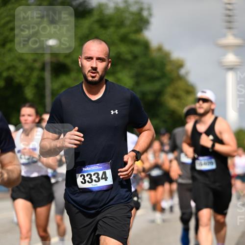 29.06.2025 - hella hamburg halbmarathon Dr. Thomas Lammeyer http://msf.ph/oto/8514964 29.06.2025 10:02:40 Kennedybrücke 1190, 1285, 1410, 1485, 1727, 1946, 1951, 2034, 2518, 2656, 2840, 2883, 2907, 3037, 3091, 3097, 3334, 3715, 3859, 3952, 4152, 4167, 5077, 5084, 5721, 6294, 6433, 6592, 6629, 6657, 6759, 6877, 7082, 7232, 7369, 7716, 7732, 8068, 8322, 8393, 8639, 8721, 9727, 9770, 10724, 11212 meine-sportfotos.de
