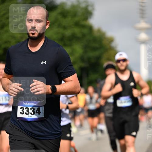 29.06.2025 - hella hamburg halbmarathon Dr. Thomas Lammeyer http://msf.ph/oto/8514981 29.06.2025 10:02:41 Kennedybrücke 1190, 1285, 1410, 1485, 1727, 1946, 1951, 2034, 2518, 2656, 2840, 2883, 2907, 3037, 3091, 3097, 3334, 3715, 3859, 3952, 4152, 4167, 5077, 5084, 5721, 6294, 6433, 6592, 6629, 6657, 6759, 6877, 7082, 7232, 7369, 7716, 7732, 8068, 8322, 8393, 8639, 8721, 9727, 9770, 10724, 11212 meine-sportfotos.de