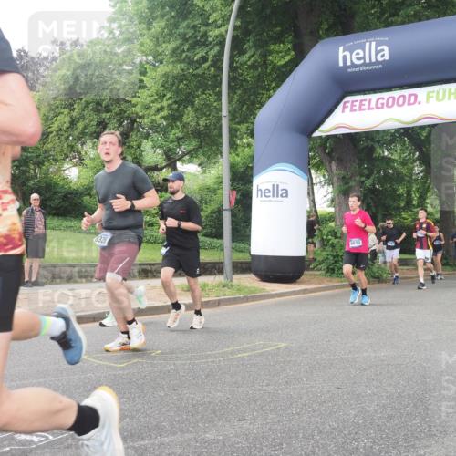29.06.2025 - hella hamburg halbmarathon KatJ http://msf.ph/oto/8514999 29.06.2025 10:46:33 Zwischen KM18-KM19 4238, 6033, 6438, 6470, 8326 meine-sportfotos.de