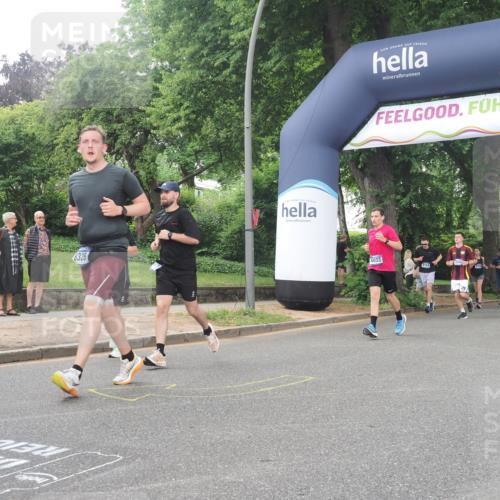 29.06.2025 - hella hamburg halbmarathon KatJ http://msf.ph/oto/8515002 29.06.2025 10:46:33 Zwischen KM18-KM19 4238, 6033, 6438, 6470, 8326 meine-sportfotos.de
