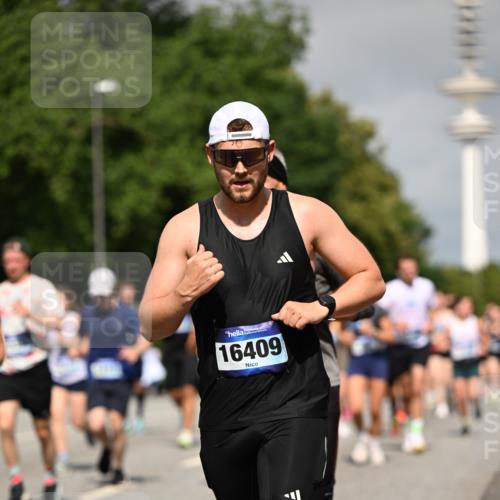 29.06.2025 - hella hamburg halbmarathon Dr. Thomas Lammeyer http://msf.ph/oto/8515034 29.06.2025 10:02:42 Kennedybrücke 1190, 1285, 1410, 1485, 1727, 1946, 1951, 2034, 2518, 2656, 2840, 2883, 2907, 3037, 3091, 3097, 3334, 3715, 3859, 3952, 4152, 4167, 5077, 5084, 6294, 6433, 6592, 6629, 6657, 6759, 6877, 7082, 7232, 7369, 7716, 7732, 8068, 8322, 8393, 8639, 8721, 8798, 9727, 9770, 10724, 11212 meine-sportfotos.de