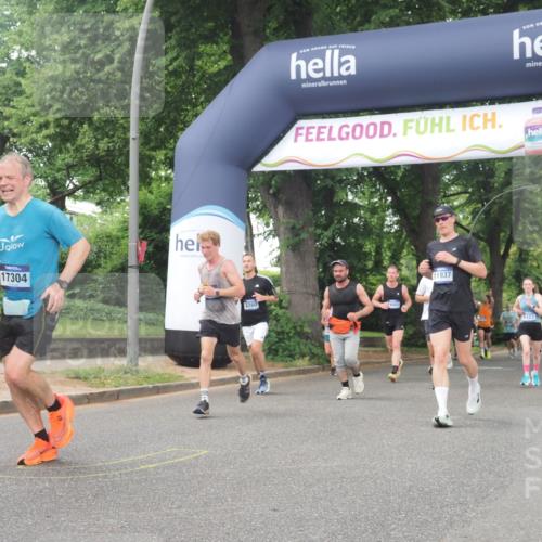 29.06.2025 - hella hamburg halbmarathon KatJ http://msf.ph/oto/8515263 29.06.2025 10:46:43 Zwischen KM18-KM19 1019, 1544, 2426, 2730, 3780, 6087, 6327 meine-sportfotos.de