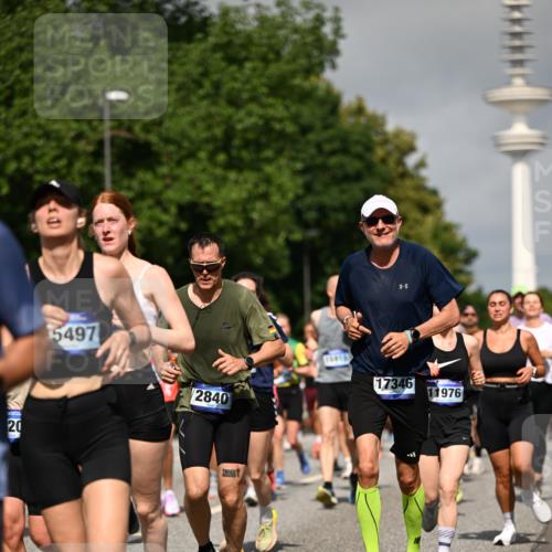 29.06.2025 - hella hamburg halbmarathon Dr. Thomas Lammeyer http://msf.ph/oto/8515377 29.06.2025 10:02:51 Kennedybrücke 1190, 1410, 1485, 1946, 1951, 1972, 2840, 2907, 3037, 3091, 3097, 3334, 3715, 3952, 4152, 4839, 5084, 5492, 6294, 6390, 6399, 6585, 6629, 6657, 6759, 7082, 7232, 7716, 7864, 8068, 8154, 8322, 8639, 8721, 8772, 8798, 9727, 9884, 10266, 10488, 10724, 11212 meine-sportfotos.de