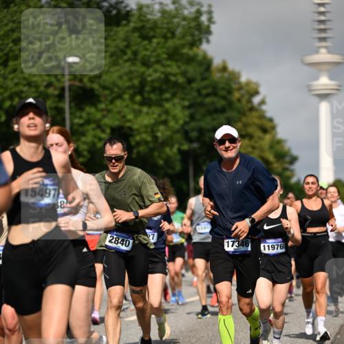 29.06.2025 - hella hamburg halbmarathon Dr. Thomas Lammeyer http://msf.ph/oto/8515381 29.06.2025 10:02:51 Kennedybrücke 1190, 1410, 1485, 1946, 1951, 1972, 2840, 2907, 3037, 3091, 3097, 3334, 3715, 3952, 4152, 4839, 5084, 5492, 6294, 6390, 6399, 6585, 6629, 6657, 6759, 7082, 7232, 7716, 7864, 8068, 8154, 8322, 8639, 8721, 8772, 8798, 9727, 9884, 10266, 10488, 10724, 11212 meine-sportfotos.de