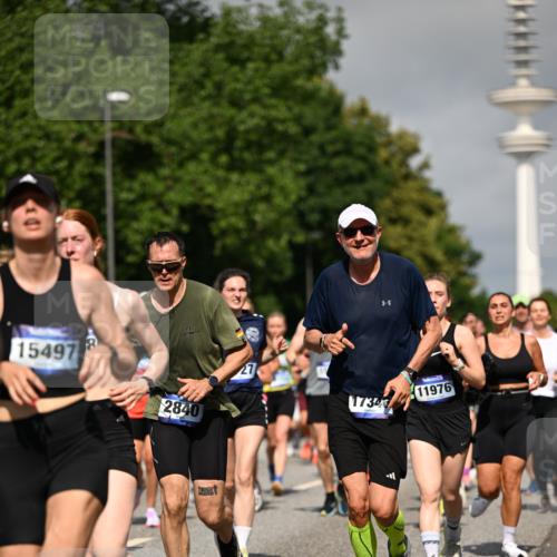 29.06.2025 - hella hamburg halbmarathon Dr. Thomas Lammeyer http://msf.ph/oto/8515385 29.06.2025 10:02:51 Kennedybrücke 1190, 1410, 1485, 1946, 1951, 1972, 2840, 2907, 3037, 3091, 3097, 3334, 3715, 3952, 4152, 4839, 5084, 5492, 6294, 6390, 6399, 6585, 6629, 6657, 6759, 7082, 7232, 7716, 7864, 8068, 8154, 8322, 8639, 8721, 8772, 8798, 9727, 9884, 10266, 10488, 10724, 11212 meine-sportfotos.de