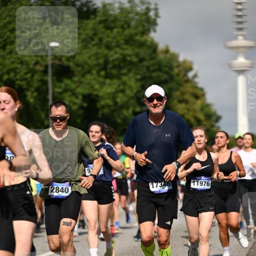 29.06.2025 - hella hamburg halbmarathon Dr. Thomas Lammeyer http://msf.ph/oto/8515402 29.06.2025 10:02:51 Kennedybrücke 1190, 1410, 1485, 1946, 1951, 1972, 2840, 2907, 3037, 3091, 3097, 3334, 3715, 3952, 4152, 4839, 5084, 5492, 6294, 6390, 6399, 6585, 6629, 6657, 6759, 7082, 7232, 7716, 7864, 8068, 8154, 8322, 8639, 8721, 8772, 8798, 9727, 9884, 10266, 10488, 10724, 11212 meine-sportfotos.de
