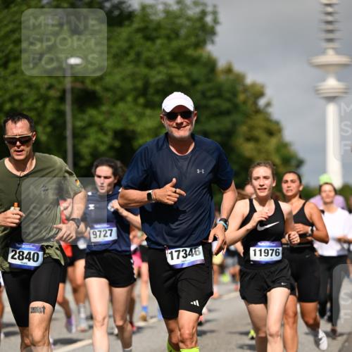 29.06.2025 - hella hamburg halbmarathon Dr. Thomas Lammeyer http://msf.ph/oto/8515416 29.06.2025 10:02:52 Kennedybrücke 1190, 1410, 1485, 1946, 1951, 1972, 2840, 2907, 3037, 3091, 3097, 3715, 3952, 4152, 4839, 5084, 5391, 5492, 6294, 6390, 6399, 6585, 6629, 6657, 7082, 7232, 7716, 7864, 8068, 8154, 8322, 8639, 8721, 8772, 8798, 9727, 9884, 10266, 10488, 10724, 11068, 11212 meine-sportfotos.de