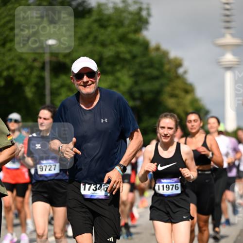 29.06.2025 - hella hamburg halbmarathon Dr. Thomas Lammeyer http://msf.ph/oto/8515437 29.06.2025 10:02:52 Kennedybrücke 1190, 1410, 1485, 1946, 1951, 1972, 2840, 2907, 3037, 3091, 3097, 3715, 3952, 4152, 4839, 5084, 5391, 5492, 6294, 6390, 6399, 6585, 6629, 6657, 7082, 7232, 7716, 7864, 8068, 8154, 8322, 8639, 8721, 8772, 8798, 9727, 9884, 10266, 10488, 10724, 11068, 11212 meine-sportfotos.de