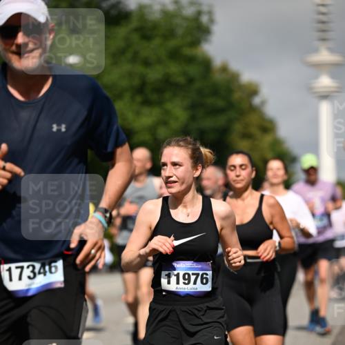 29.06.2025 - hella hamburg halbmarathon Dr. Thomas Lammeyer http://msf.ph/oto/8515465 29.06.2025 10:02:53 Kennedybrücke 1190, 1410, 1485, 1946, 1951, 1972, 2741, 2840, 2907, 3037, 3091, 3097, 3715, 3952, 4152, 4839, 5084, 5391, 5492, 6294, 6390, 6399, 6585, 6629, 7082, 7232, 7716, 7864, 8068, 8154, 8322, 8639, 8721, 8772, 8798, 9655, 9727, 9884, 10266, 10488, 10724, 11068, 11212 meine-sportfotos.de