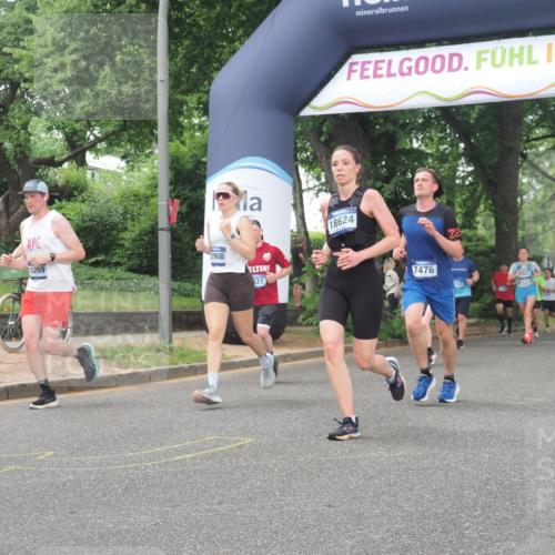 29.06.2025 - hella hamburg halbmarathon KatJ http://msf.ph/oto/8515473 29.06.2025 10:46:52 Zwischen KM18-KM19 7476, 8481, 8531 meine-sportfotos.de