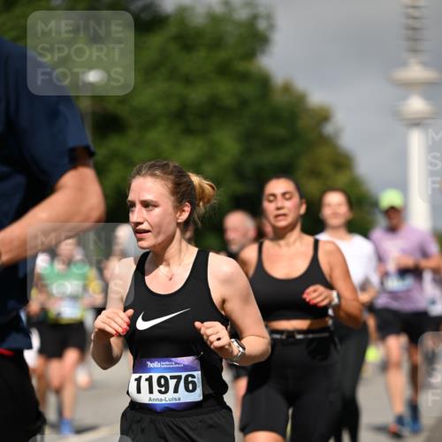 29.06.2025 - hella hamburg halbmarathon Dr. Thomas Lammeyer http://msf.ph/oto/8515482 29.06.2025 10:02:54 Kennedybrücke 1190, 1410, 1485, 1946, 1951, 1972, 2741, 2840, 2907, 2911, 3037, 3091, 3097, 3715, 3952, 4839, 5084, 5391, 5492, 6294, 6390, 6399, 6585, 6629, 7082, 7232, 7716, 7864, 8068, 8154, 8322, 8639, 8721, 8772, 8798, 9655, 9727, 9884, 10266, 10488, 11068, 11212 meine-sportfotos.de