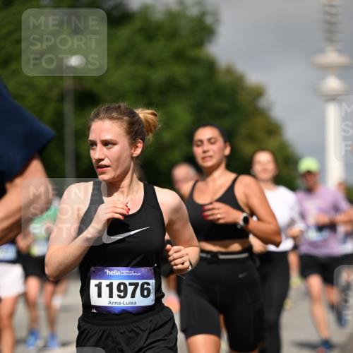 29.06.2025 - hella hamburg halbmarathon Dr. Thomas Lammeyer http://msf.ph/oto/8515486 29.06.2025 10:02:54 Kennedybrücke 1190, 1410, 1485, 1946, 1951, 1972, 2741, 2840, 2907, 2911, 3037, 3091, 3097, 3715, 3952, 4839, 5084, 5391, 5492, 6294, 6390, 6399, 6585, 6629, 7082, 7232, 7716, 7864, 8068, 8154, 8322, 8639, 8721, 8772, 8798, 9655, 9727, 9884, 10266, 10488, 11068, 11212 meine-sportfotos.de