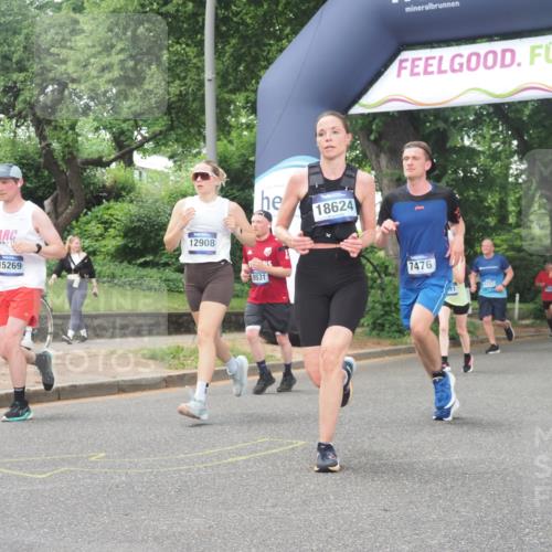 29.06.2025 - hella hamburg halbmarathon KatJ http://msf.ph/oto/8515489 29.06.2025 10:46:53 Zwischen KM18-KM19 2091, 7476, 8481, 8531 meine-sportfotos.de