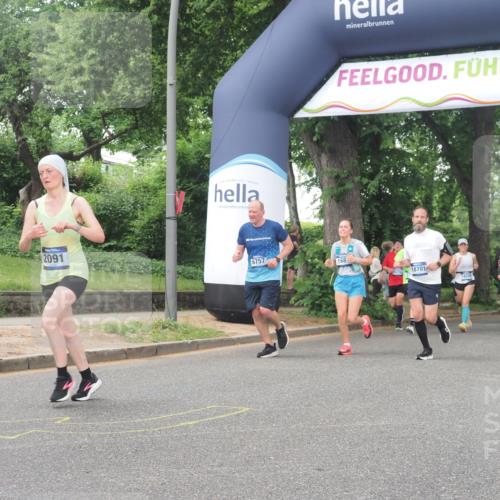 29.06.2025 - hella hamburg halbmarathon KatJ http://msf.ph/oto/8515543 29.06.2025 10:46:55 Zwischen KM18-KM19 1681, 2091, 6757, 7476, 8481, 8531 meine-sportfotos.de