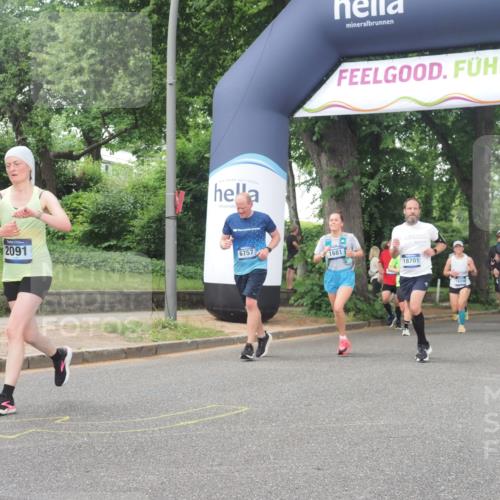 29.06.2025 - hella hamburg halbmarathon KatJ http://msf.ph/oto/8515548 29.06.2025 10:46:55 Zwischen KM18-KM19 1681, 2091, 6757, 7476, 8481, 8531 meine-sportfotos.de