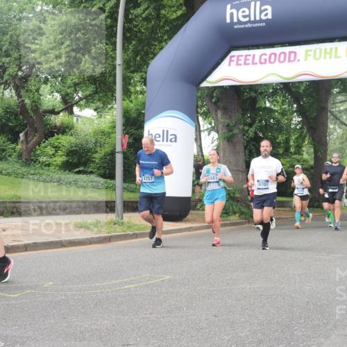 29.06.2025 - hella hamburg halbmarathon KatJ http://msf.ph/oto/8515556 29.06.2025 10:46:55 Zwischen KM18-KM19 1681, 2091, 6757, 7476, 8481, 8531 meine-sportfotos.de