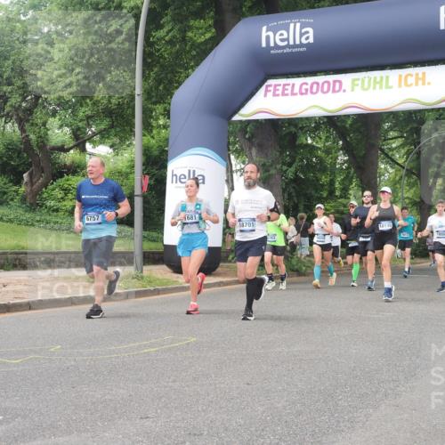 29.06.2025 - hella hamburg halbmarathon KatJ http://msf.ph/oto/8515571 29.06.2025 10:46:56 Zwischen KM18-KM19 1681, 2091, 6757, 7476, 8531 meine-sportfotos.de