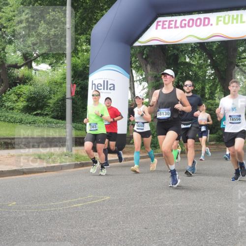 29.06.2025 - hella hamburg halbmarathon KatJ http://msf.ph/oto/8515600 29.06.2025 10:46:57 Zwischen KM18-KM19 1681, 2091, 2363, 4013, 6757, 7476, 8531 meine-sportfotos.de