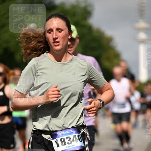29.06.2025 - hella hamburg halbmarathon Dr. Thomas Lammeyer http://msf.ph/oto/8515618 29.06.2025 10:02:57 Kennedybrücke 1190, 1410, 1485, 1715, 1719, 1946, 1951, 1972, 2741, 2840, 2907, 2911, 3037, 3091, 3097, 3715, 4839, 5084, 5391, 5492, 6294, 6390, 6399, 6585, 6629, 7082, 7129, 7130, 7232, 7716, 7864, 8068, 8154, 8322, 8639, 8721, 8772, 8798, 9655, 9727, 9884, 10266, 10488, 11068, 11212 meine-sportfotos.de