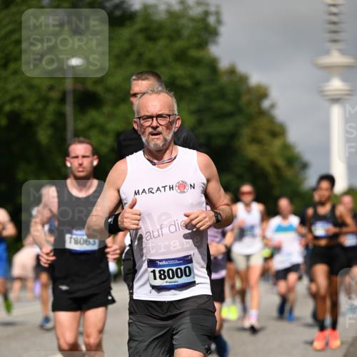 29.06.2025 - hella hamburg halbmarathon Dr. Thomas Lammeyer http://msf.ph/oto/8515661 29.06.2025 10:03:00 Kennedybrücke 1190, 1366, 1485, 1506, 1715, 1719, 1946, 1951, 1972, 2741, 2840, 2907, 2911, 3037, 3091, 3097, 3715, 4467, 4839, 5084, 5391, 5492, 5866, 6390, 6399, 6585, 6629, 7082, 7129, 7130, 7232, 7395, 7716, 7864, 8068, 8154, 8322, 8639, 8721, 8772, 8798, 9655, 9727, 9884, 10266, 10488, 11041, 11068, 11212 meine-sportfotos.de