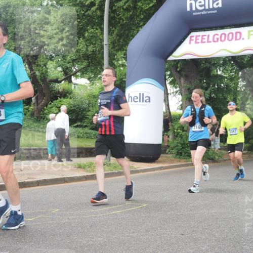29.06.2025 - hella hamburg halbmarathon KatJ http://msf.ph/oto/8515698 29.06.2025 10:47:01 Zwischen KM18-KM19 1681, 2091, 2363, 3169, 3698, 4013, 5347, 6757 meine-sportfotos.de