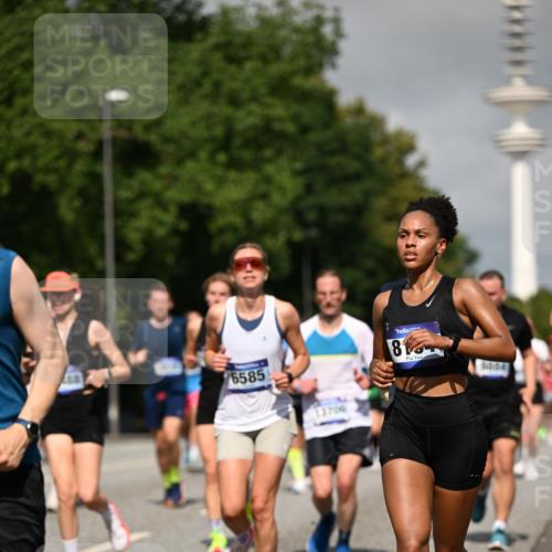 29.06.2025 - hella hamburg halbmarathon Dr. Thomas Lammeyer http://msf.ph/oto/8515756 29.06.2025 10:03:03 Kennedybrücke 1190, 1366, 1485, 1506, 1715, 1719, 1946, 1972, 2741, 2840, 2907, 2911, 3037, 3715, 4467, 4839, 5391, 5492, 5866, 6390, 6399, 6416, 6585, 7129, 7130, 7232, 7395, 7864, 8068, 8154, 8322, 8639, 8721, 8772, 8798, 9655, 9727, 9884, 9922, 10266, 10488, 11041, 11068 meine-sportfotos.de