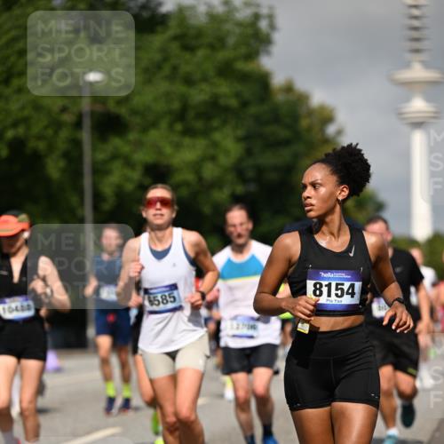 29.06.2025 - hella hamburg halbmarathon Dr. Thomas Lammeyer http://msf.ph/oto/8515770 29.06.2025 10:03:03 Kennedybrücke 1190, 1366, 1485, 1506, 1715, 1719, 1946, 1972, 2741, 2840, 2907, 2911, 3037, 3715, 4467, 4839, 5391, 5492, 5866, 6390, 6399, 6416, 6585, 7129, 7130, 7232, 7395, 7864, 8068, 8154, 8322, 8639, 8721, 8772, 8798, 9655, 9727, 9884, 9922, 10266, 10488, 11041, 11068 meine-sportfotos.de