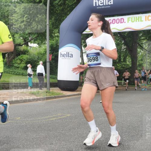 29.06.2025 - hella hamburg halbmarathon KatJ http://msf.ph/oto/8515771 29.06.2025 10:47:04 Zwischen KM18-KM19 2167, 2363, 3169, 3698, 4013, 5347 meine-sportfotos.de