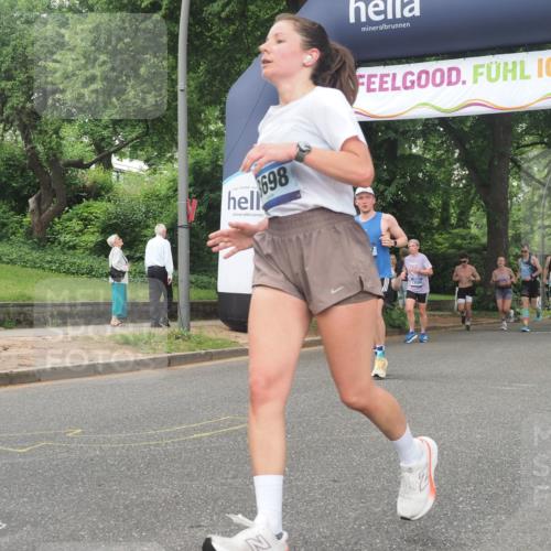 29.06.2025 - hella hamburg halbmarathon KatJ http://msf.ph/oto/8515777 29.06.2025 10:47:04 Zwischen KM18-KM19 2167, 2363, 3169, 3698, 4013, 5347 meine-sportfotos.de