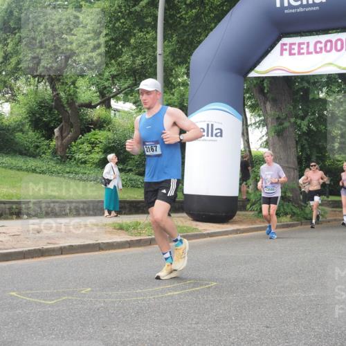 29.06.2025 - hella hamburg halbmarathon KatJ http://msf.ph/oto/8515784 29.06.2025 10:47:05 Zwischen KM18-KM19 2167, 2363, 3169, 3698, 4013, 5347, 8749 meine-sportfotos.de