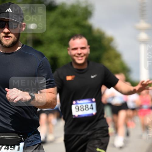 29.06.2025 - hella hamburg halbmarathon Dr. Thomas Lammeyer http://msf.ph/oto/8515856 29.06.2025 10:03:06 Kennedybrücke 1190, 1366, 1485, 1506, 1715, 1719, 1972, 2630, 2741, 2907, 2911, 3037, 3715, 4467, 4839, 5391, 5492, 5866, 6390, 6399, 6416, 6585, 7129, 7130, 7232, 7395, 7833, 7864, 8068, 8154, 8322, 8639, 8721, 8772, 8798, 9655, 9884, 9922, 10266, 10488, 11041, 11068 meine-sportfotos.de