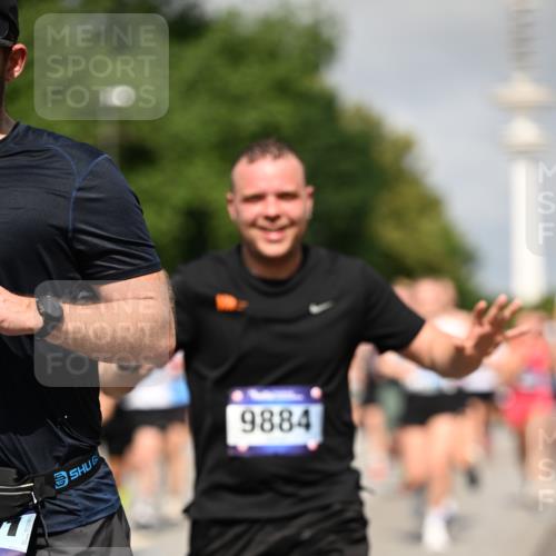 29.06.2025 - hella hamburg halbmarathon Dr. Thomas Lammeyer http://msf.ph/oto/8515861 29.06.2025 10:03:06 Kennedybrücke 1190, 1366, 1485, 1506, 1715, 1719, 1972, 2630, 2741, 2907, 2911, 3037, 3715, 4467, 4839, 5391, 5492, 5866, 6390, 6399, 6416, 6585, 7129, 7130, 7232, 7395, 7833, 7864, 8068, 8154, 8322, 8639, 8721, 8772, 8798, 9655, 9884, 9922, 10266, 10488, 11041, 11068 meine-sportfotos.de