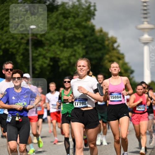 29.06.2025 - hella hamburg halbmarathon Dr. Thomas Lammeyer http://msf.ph/oto/8515933 29.06.2025 10:03:09 Kennedybrücke 1190, 1366, 1485, 1506, 1715, 1719, 1972, 2630, 2741, 2911, 3037, 3715, 4467, 4839, 5391, 5457, 5458, 5465, 5492, 5866, 6390, 6399, 6416, 6585, 7129, 7130, 7395, 7833, 7864, 8154, 8322, 8509, 8772, 8798, 9142, 9655, 9884, 9922, 10266, 10488, 11041, 11068 meine-sportfotos.de