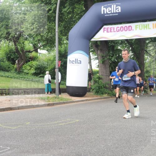 29.06.2025 - hella hamburg halbmarathon KatJ http://msf.ph/oto/8515952 29.06.2025 10:47:10 Zwischen KM18-KM19 2167, 5272, 8749 meine-sportfotos.de