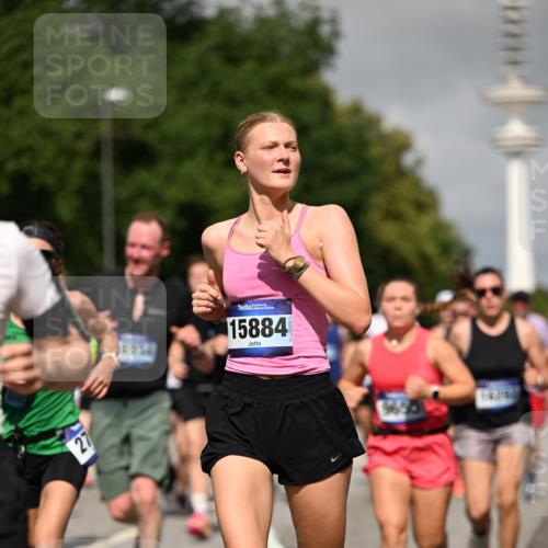29.06.2025 - hella hamburg halbmarathon Dr. Thomas Lammeyer http://msf.ph/oto/8516005 29.06.2025 10:03:11 Kennedybrücke 1366, 1506, 1715, 1719, 1972, 2630, 2741, 2911, 4120, 4467, 4839, 5391, 5457, 5458, 5465, 5492, 5866, 6390, 6399, 6416, 6585, 7129, 7130, 7395, 7833, 7864, 8154, 8509, 8542, 8652, 8772, 8798, 9142, 9655, 9884, 9903, 9922, 10266, 10488, 10519, 11041, 11068 meine-sportfotos.de