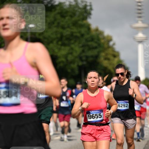 29.06.2025 - hella hamburg halbmarathon Dr. Thomas Lammeyer http://msf.ph/oto/8516031 29.06.2025 10:03:11 Kennedybrücke 1366, 1506, 1715, 1719, 1972, 2630, 2741, 2911, 4120, 4467, 4839, 5391, 5457, 5458, 5465, 5492, 5866, 6390, 6399, 6416, 6585, 7129, 7130, 7395, 7833, 7864, 8154, 8509, 8542, 8652, 8772, 8798, 9142, 9655, 9884, 9903, 9922, 10266, 10488, 10519, 11041, 11068 meine-sportfotos.de