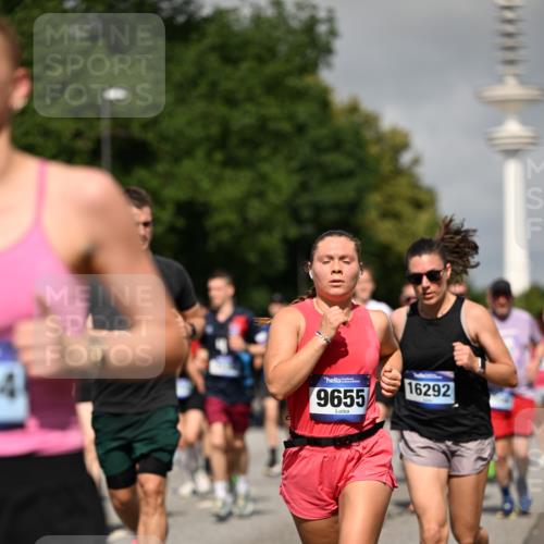 29.06.2025 - hella hamburg halbmarathon Dr. Thomas Lammeyer http://msf.ph/oto/8516037 29.06.2025 10:03:12 Kennedybrücke 1366, 1506, 1715, 1719, 1972, 2630, 2741, 2911, 4120, 4467, 4839, 5391, 5457, 5458, 5465, 5492, 5866, 6390, 6399, 6416, 6585, 7129, 7130, 7395, 7833, 7864, 8154, 8509, 8542, 8652, 8772, 8798, 9142, 9655, 9884, 9903, 9922, 10266, 10488, 10519, 11041, 11068 meine-sportfotos.de