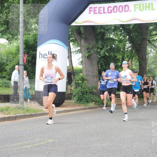 29.06.2025 - hella hamburg halbmarathon KatJ http://msf.ph/oto/8516051 29.06.2025 10:47:13 Zwischen KM18-KM19 5272, 8749 meine-sportfotos.de